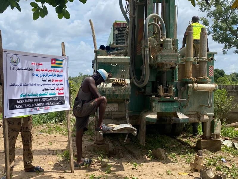 Bohrmaschine — Artesischer Brunnen Nr. 5 im Einsatz (Togo 2025)